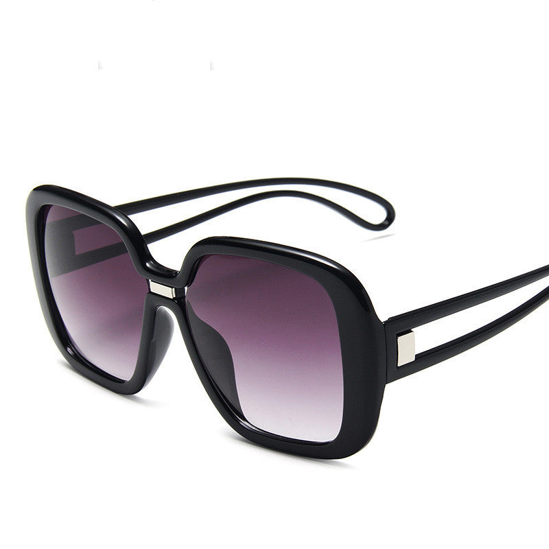 Large frame sunglasses with gradient sunglasses