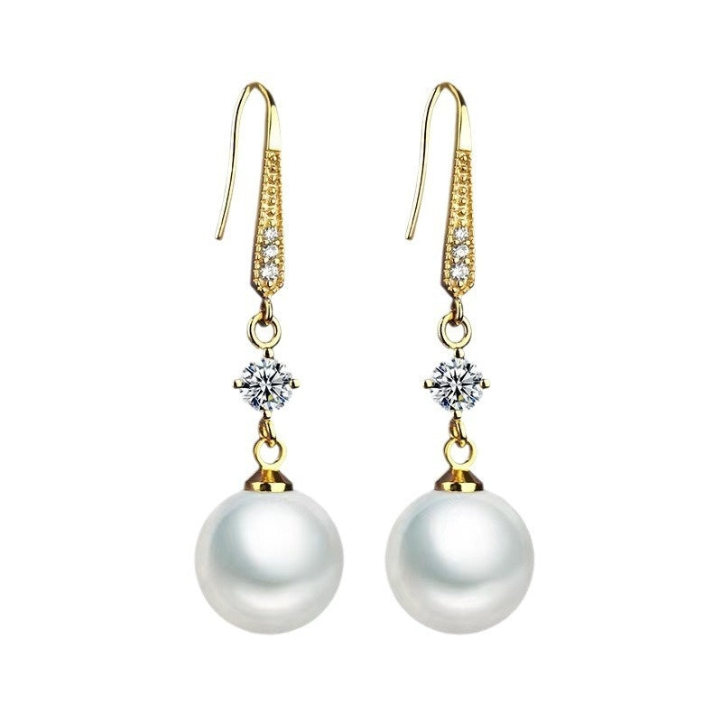 Pearl drop earrings