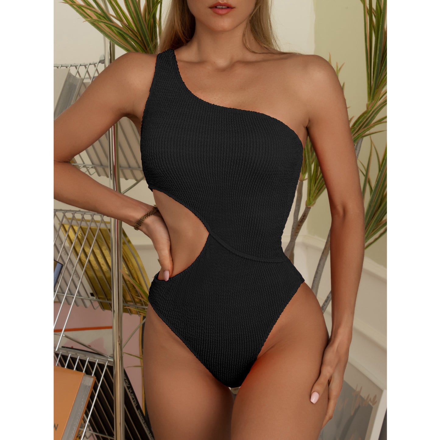 Shoulder side cut out swimsuit