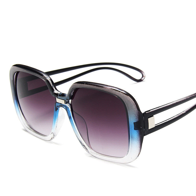 Large frame sunglasses with gradient sunglasses