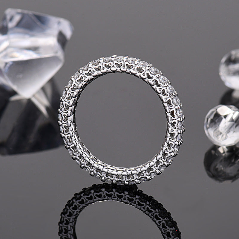 All 'round diamonds ring