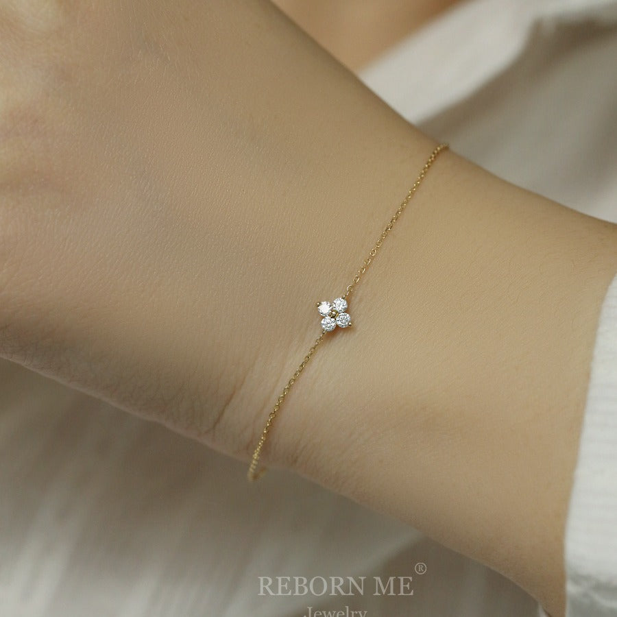 Diamond Four-leaf Clover Bracelet