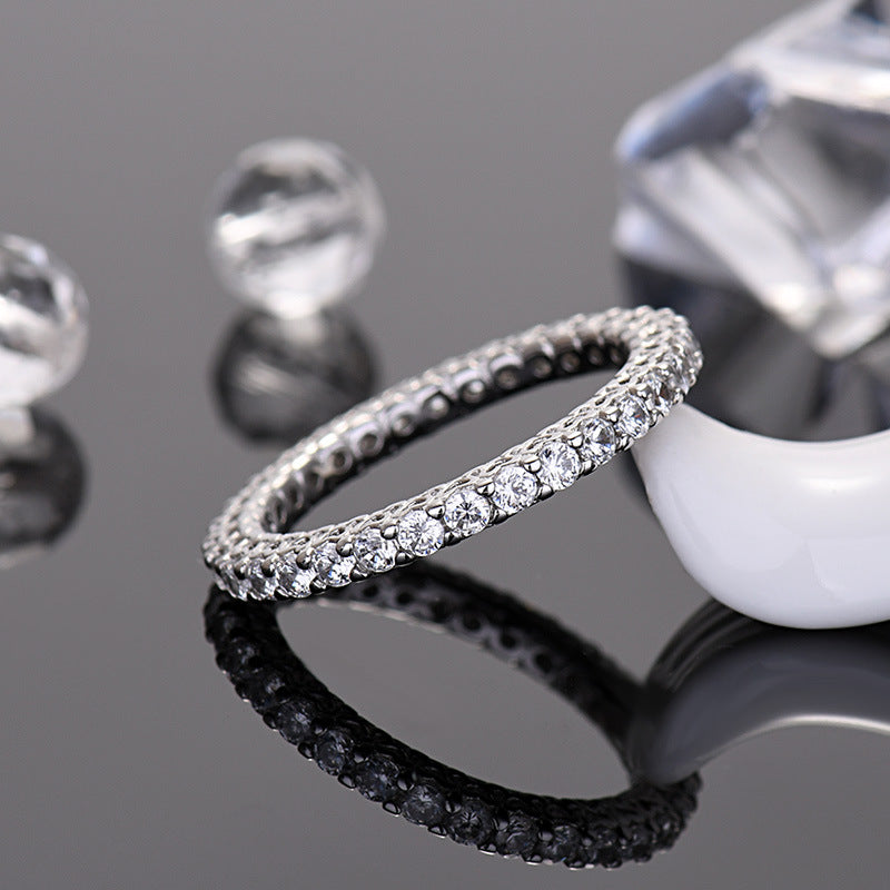 All 'round diamonds ring