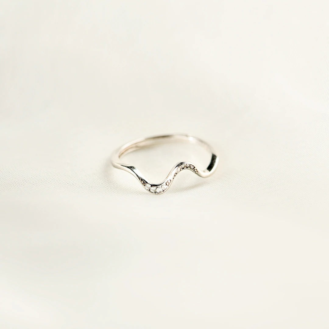 Simple Wave Ring