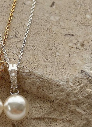 Rhinestone Pearl Necklace