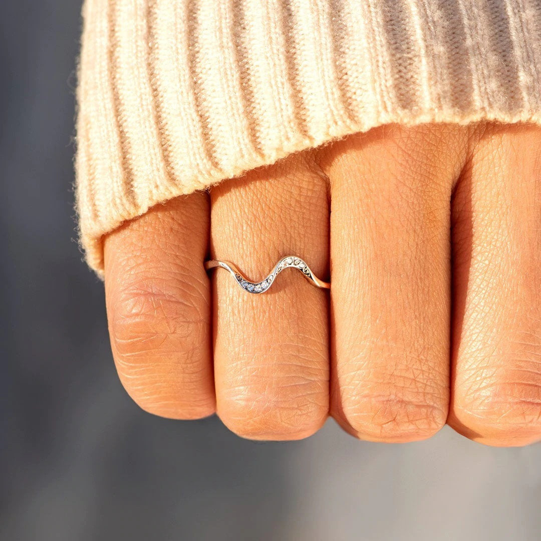 Simple Wave Ring